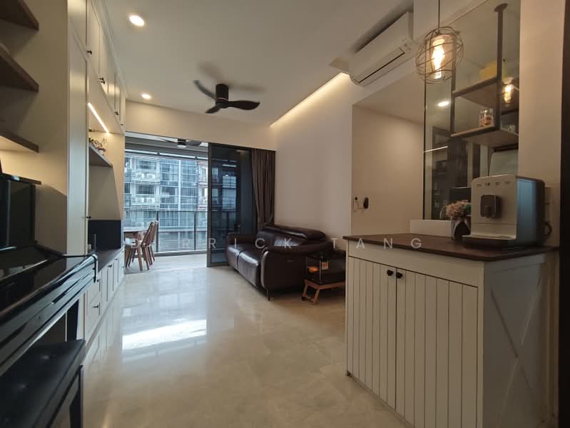 JadeScape, 6 Shunfu Road, 3 Bedrooms, 1,055 sqft, Condominium For Sale, by Derrick Tang, 500237404 - Living Room - PropertyGuru.com.sg