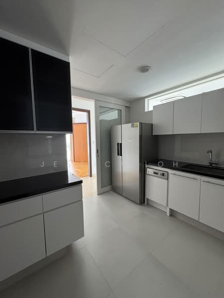 Cuscaden Residences, 26 Cuscaden Road, 4 Bedrooms, 4,951 sqft, Condominium For Sale, by Jessica Loh, 500237411 - Kitchen - PropertyGuru.com.sg