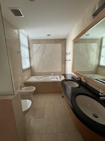 Cuscaden Residences, 26 Cuscaden Road, 4 Bedrooms, 4,951 sqft, Condominium For Sale, by Jessica Loh, 500237411 - Bathroom - PropertyGuru.com.sg