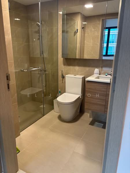 Treasure at Tampines, 7 Tampines Lane, 1 Bedroom, 493 sqft, Condominium For Rent, by Elijah Poh, 500237414 - Bathroom - PropertyGuru.com.sg