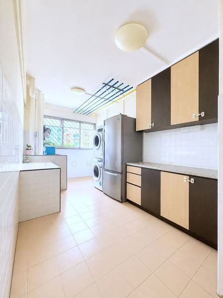 721 Yishun Street 71, 721 Yishun Street 71, 3 Bedrooms, 904 sqft, HDB Flat For Sale, by Yvonne Koh, 500237415 - PropertyGuru.com.sg