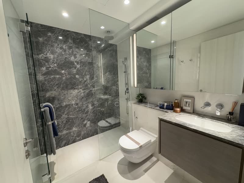 Up@Robertson Quay, 92 Robertson Quay, 2 Bedrooms, 1,044 sqft, Condominium For Sale, by Jessica Loh, 500237428 - Bathroom - PropertyGuru.com.sg