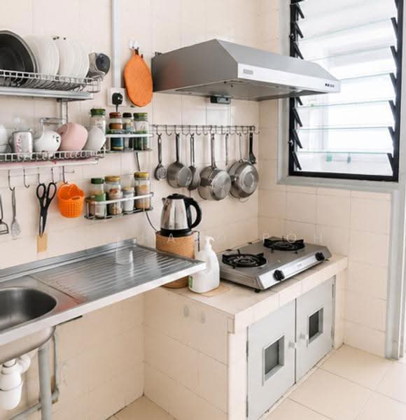 48 Lower Delta Road, 48 Lower Delta Road, Alexandra / Commonwealth, 1 Bedroom, 460 sqft, HDB Flat For Rent, by Richard Poh, 500237431 - Kitchen - PropertyGuru.com.sg
