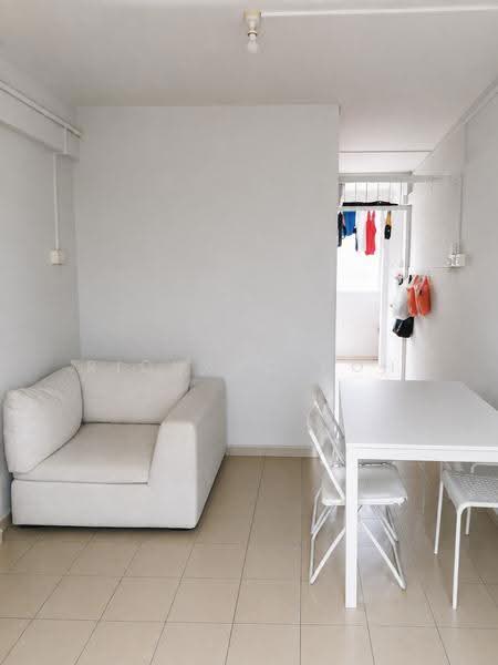 48 Lower Delta Road, 48 Lower Delta Road, Alexandra / Commonwealth, 1 Bedroom, 460 sqft, HDB Flat For Rent, by Richard Poh, 500237431 - Living Room - PropertyGuru.com.sg