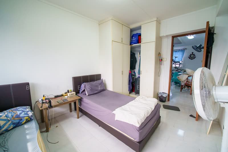 467 Pasir Ris Drive 6, 467 Pasir Ris Drive 6, 3 Bedrooms, 1,248 sqft, HDB Flat For Sale, by CLARENCE LIANG, 500237433 - Bedroom - PropertyGuru.com.sg