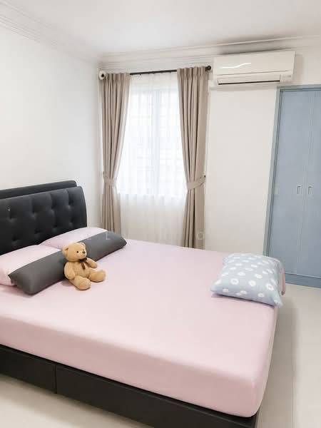 101 Aljunied Crescent, 101 Aljunied Crescent, 3 Bedrooms, 990 sqft, HDB Flat For Sale, by Delvin Ong, 500237438 - Bedroom - PropertyGuru.com.sg