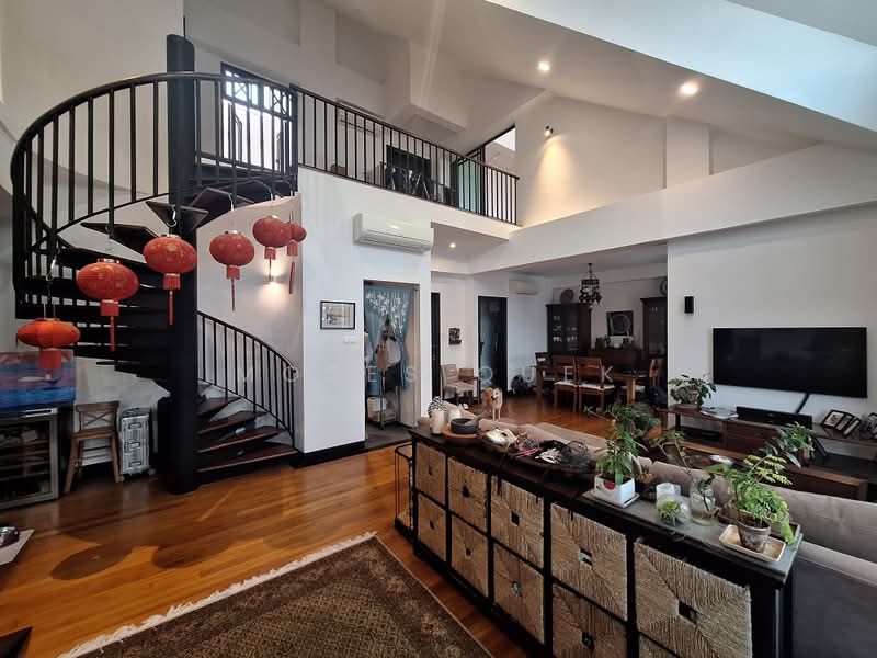 Gambier Court, 60 Kim Yam Road, 4 Bedrooms, 2,530 sqft, Apartment For Sale, by Moses Quek, 500237439 - Living Room - PropertyGuru.com.sg