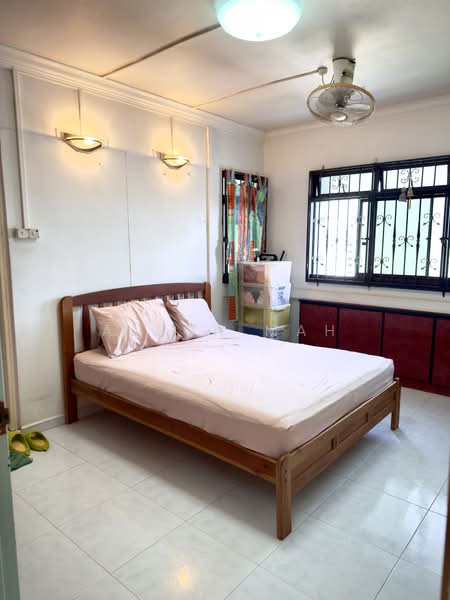 965 Hougang Avenue 9, 965 Hougang Avenue 9, 4 Bedrooms, 1,087 sqft, HDB Flat For Sale, by Alson Mah, 500237442 - Bedroom - PropertyGuru.com.sg
