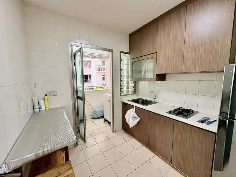 445A Fernvale Road, 445A Fernvale Road, 2 Bedrooms, 732 sqft, HDB Flat For Rent, by Terence Tan, 500237445 - Kitchen - PropertyGuru.com.sg