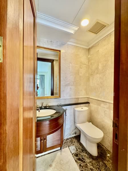 Chelsea Gardens, Walshe Road, 4 Bedrooms, 1,956 sqft, Condominium For Sale, by Jackie Tan 陳筱薇, 500237448 - Powder Room - PropertyGuru.com.sg