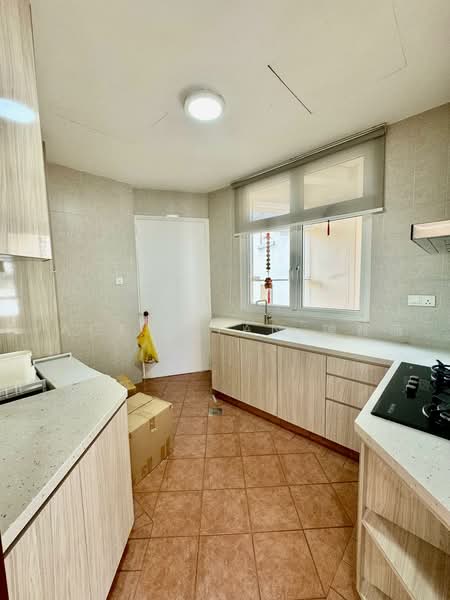 Chelsea Garden, , 4 Bedrooms, 1,956 sqft, Condominium For Sale, by Jackie Tan 陳筱薇, 500237448 - Kitchen - with possibility to enlarge  - PropertyGuru.com.sg