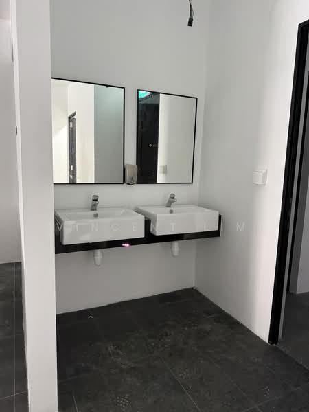 Brand New Restaurant for rent, Yio Chu Kang, Hougang / Punggol / Sengkang, 1,345 sqft, Shop / Shophouse For Rent, by Vincent Lim, 500237452 - Bathroom - CommercialGuru.com.sg