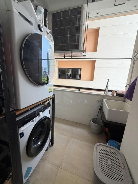 Yong An Park, 325 River Valley Road, Orchard / River Valley, 4 Bedrooms, 3,434 sqft, Condominium For Sale, by HK LIE, 500237455 - Yard - PropertyGuru.com.sg
