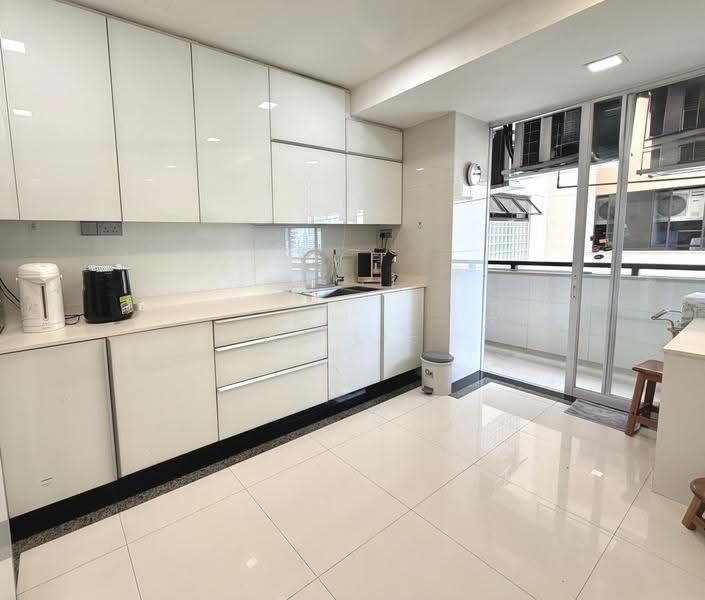 Yong An Park, 325 River Valley Road, Orchard / River Valley, 4 Bedrooms, 3,434 sqft, Condominium For Sale, by HK LIE, 500237455 - Kitchen - PropertyGuru.com.sg