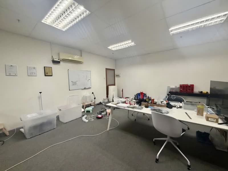 Ubi Techpark, 10 Ubi Crescent, 1,679 sqft, Light Industrial (B1) For Sale, by Chester Chong, 500237457 - Interior - CommercialGuru.com.sg