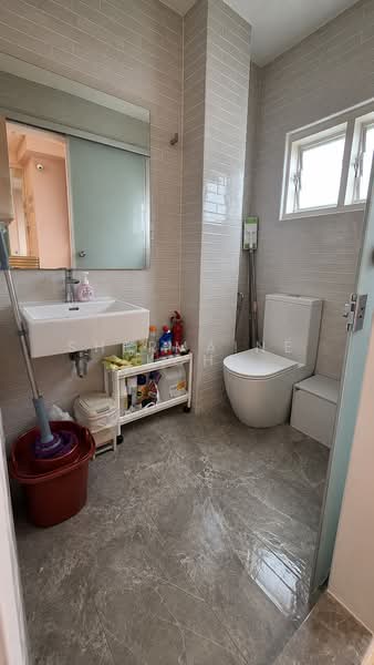 Kampong Bahru Road, Kampong Bahru Road, 486 sqft, Shop / Shophouse For Rent, by Shermaine Koh, 500237464 - Bathroom - CommercialGuru.com.sg
