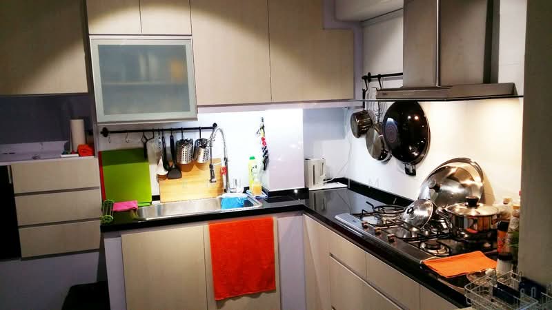 288E Bukit Batok Street 25, 288E Bukit Batok Street 25, 3 Bedrooms, 1,098 sqft, HDB Flat For Sale, by Dennis Lim, 500237467 - Kitchen - PropertyGuru.com.sg
