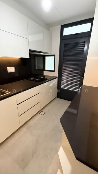 Belgravia Ace, 100 Belgravia Drive, 5 Bedrooms, 4,370 sqft, Semi-Detached House For Sale, by Jonathan Foo JH, 500237473 - Kitchen - PropertyGuru.com.sg