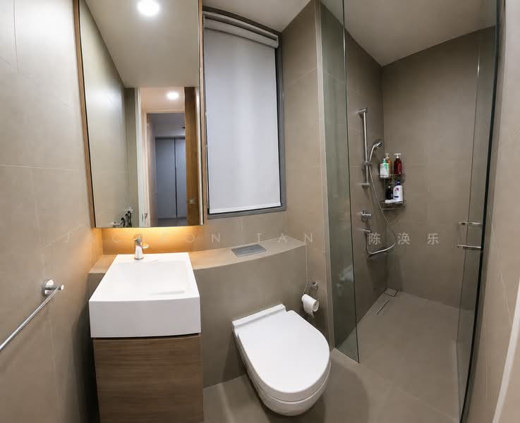 Echelon, 7 Alexandra View, 3 Bedrooms, 1,001 sqft, Condominium For Sale, by Jackson Tan 陈涣乐, 500237492 - Bathroom - PropertyGuru.com.sg