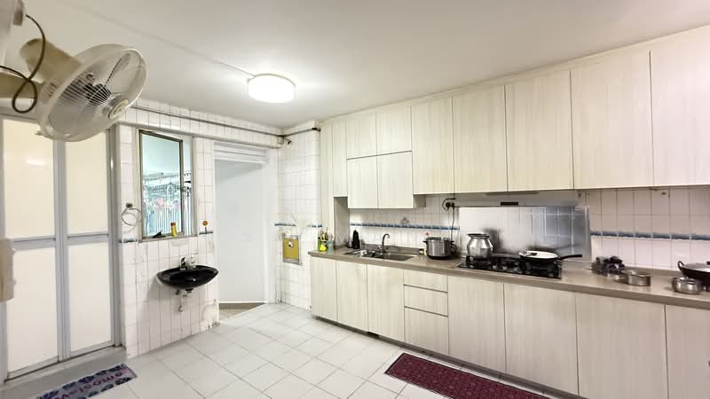 139 Bishan Street 12, 139 Bishan Street 12, Ang Mo Kio / Bishan / Thomson, 3 Bedrooms, 1,280 sqft, HDB Flat For Sale, by Sk Mani, 500237494 - Kitchen - PropertyGuru.com.sg