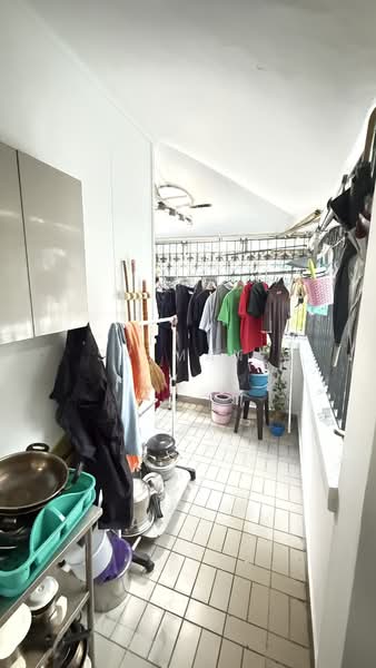 139 Bishan Street 12, 139 Bishan Street 12, Ang Mo Kio / Bishan / Thomson, 3 Bedrooms, 1,280 sqft, HDB Flat For Sale, by Sk Mani, 500237494 - Balcony - PropertyGuru.com.sg