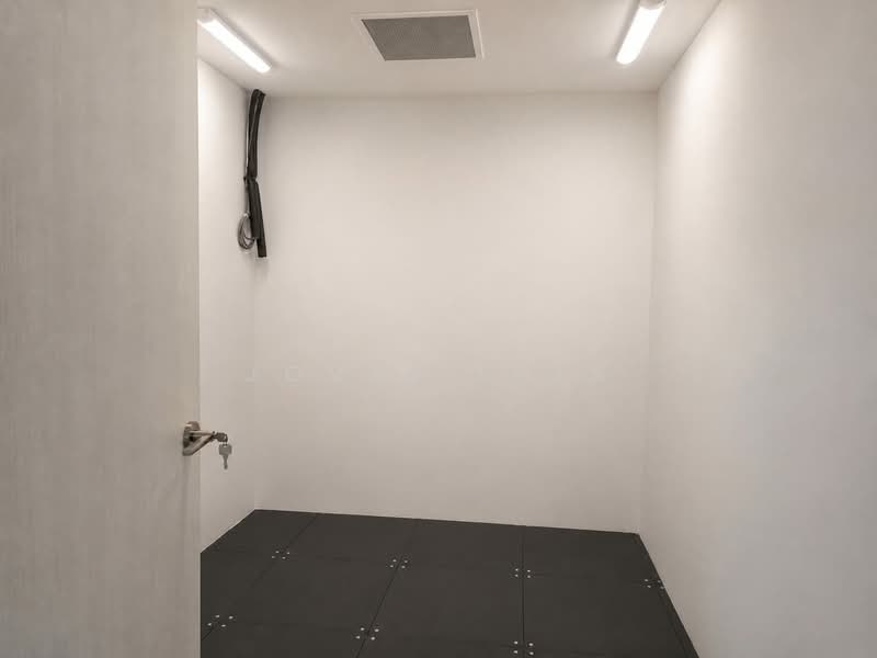 Hub Synergy Point, 70 Anson Road, 3,560 sqft, Office For Rent, by Jovis Thia, 500237511 - Server Room - CommercialGuru.com.sg