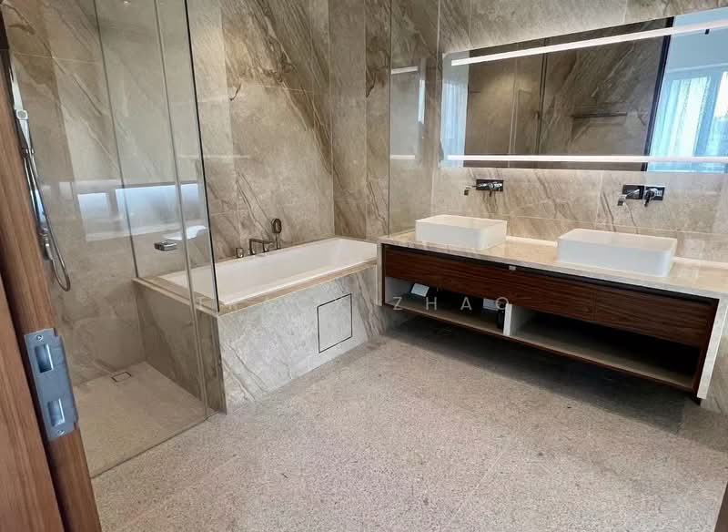 Skyline @ Orchard Boulevard, 23 Angullia Park, 4 Bedrooms, 3,100 sqft, Condominium For Sale, by Tracy Zhao, 500237512 - Bathroom - PropertyGuru.com.sg