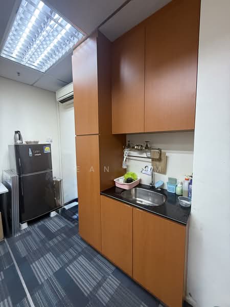 Ubi Centre, 57 Ubi Avenue 1, 1,152 sqft, Light Industrial (B1) For Rent, by Jean Lim, 500237524 - Kitchen - CommercialGuru.com.sg