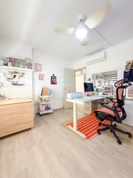 212 Tampines Street 23, 212 Tampines Street 23, 3 Bedrooms, 1,119 sqft, HDB Flat For Sale, by Mustaqim Roslie, 500237528 - Study - PropertyGuru.com.sg