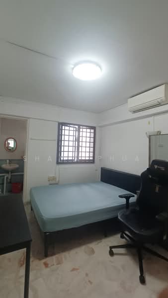 746 Yishun Street 72, 746 Yishun Street 72, 2 Bedrooms, 721 sqft, HDB Flat For Rent, by Shawn Phua, 500237536 - Bedroom - PropertyGuru.com.sg