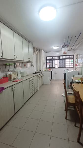746 Yishun Street 72, 746 Yishun Street 72, 2 Bedrooms, 721 sqft, HDB Flat For Rent, by Shawn Phua, 500237536 - Kitchen - PropertyGuru.com.sg