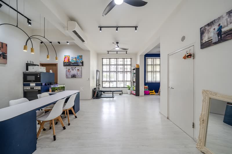 420C Northshore Drive, 420C Northshore Drive, 3 Bedrooms, 1,022 sqft, HDB Flat For Sale, by Kai Tan, 500237537 - Living Room - PropertyGuru.com.sg