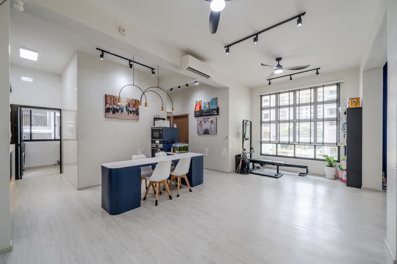 420C Northshore Drive, 420C Northshore Drive, 3 Bedrooms, 1,022 sqft, HDB Flat For Sale, by Kai Tan, 500237537 - Living Room - PropertyGuru.com.sg