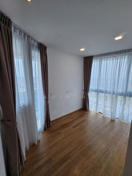 City Gate, 371 Beach Road, 2 Bedrooms, 625 sqft, Apartment For Rent, by Gavin Ng, 500237544 - Master Bedroom (View Out) - PropertyGuru.com.sg