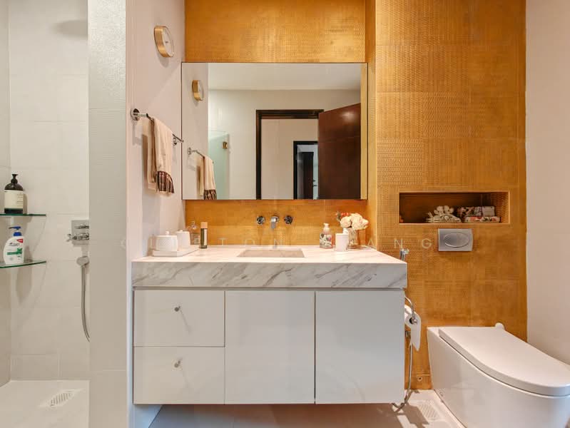 Beautiful Deisgner 3 Storey Inter-Terrace, , 7 Bedrooms, 5,000 sqft, Terraced House For Sale, by Clifton Liang, 500237545 - Bathroom - PropertyGuru.com.sg