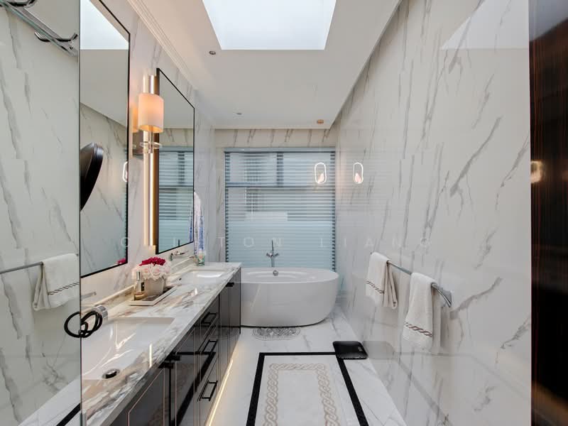 Beautiful Deisgner 3 Storey Inter-Terrace, , 7 Bedrooms, 5,000 sqft, Terraced House For Sale, by Clifton Liang, 500237545 - MBR Bathroom - PropertyGuru.com.sg