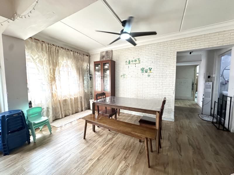 484C Choa Chu Kang Avenue 5, 484C Choa Chu Kang Avenue 5, 3 Bedrooms, 1,248 sqft, HDB Flat For Sale, by Sarah Sam, 500237547 - Dining Room - PropertyGuru.com.sg