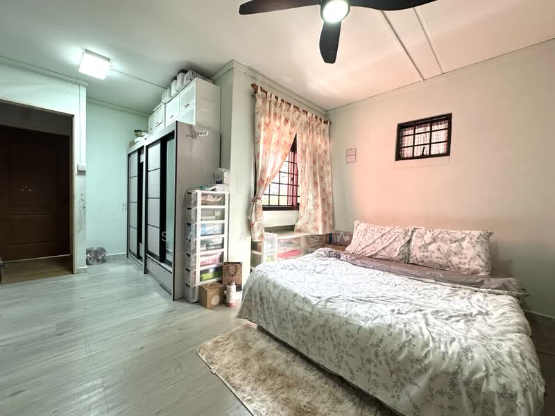 484C Choa Chu Kang Avenue 5, 484C Choa Chu Kang Avenue 5, 3 Bedrooms, 1,248 sqft, HDB Flat For Sale, by Sarah Sam, 500237547 - Bedroom - PropertyGuru.com.sg