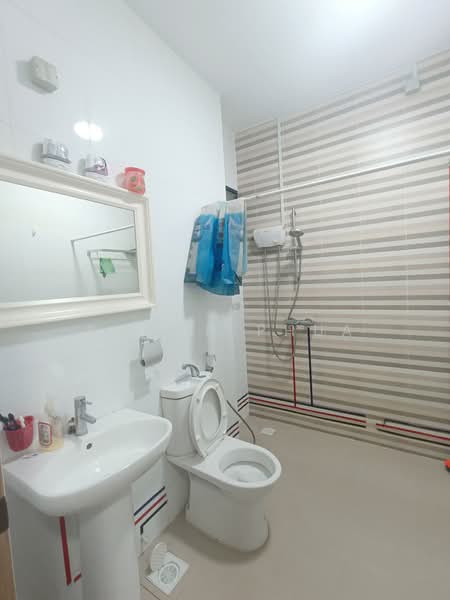419C Northshore Drive, 419C Northshore Drive, 3 Bedrooms, 1,011 sqft, HDB Flat For Sale, by Shawn Phua, 500237548 - Bathroom - PropertyGuru.com.sg