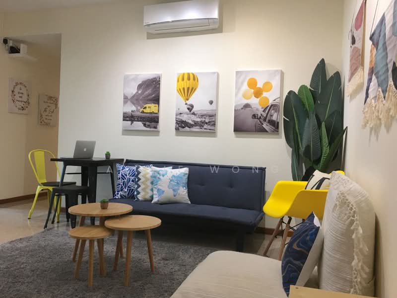 Queens, 10 Stirling Road, Room Rental, 200 sqft, Condominium For Rent, by Addie Wong, 500237549 - Living Room - PropertyGuru.com.sg