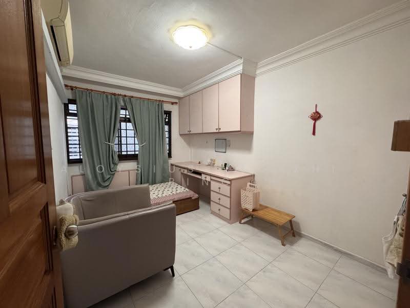 952 Hougang Avenue 9, 952 Hougang Avenue 9, Hougang / Punggol / Sengkang, 3 Bedrooms, 1,087 sqft, HDB Flat For Sale, by Aloysius Neo Zhi Ping, 500237550 - Bedroom - PropertyGuru.com.sg
