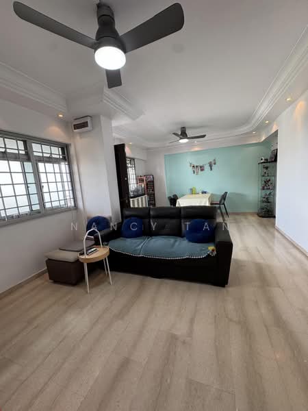 775 woodlands crescent - 4 bedroom hdb, Woodlands crescent, 3 Bedrooms, 1,001 sqft, HDB Flat For Sale, by Nancy Tan, 500237552 - Living Room - PropertyGuru.com.sg