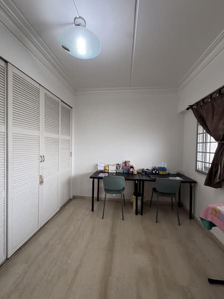 775 woodlands crescent - 4 bedroom hdb, Woodlands crescent, 3 Bedrooms, 1,001 sqft, HDB Flat For Sale, by Nancy Tan, 500237552 - Study - PropertyGuru.com.sg