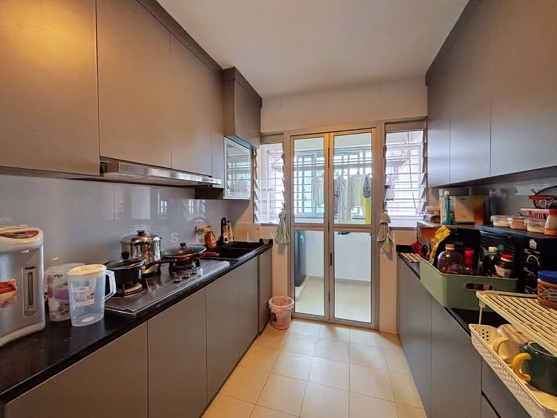 186B Fengshan GreenVille, 186B Bedok North Street 4, 3 Bedrooms, 1,001 sqft, HDB Flat For Sale, by Ashely Lian, 500237553 - Kitchen - PropertyGuru.com.sg