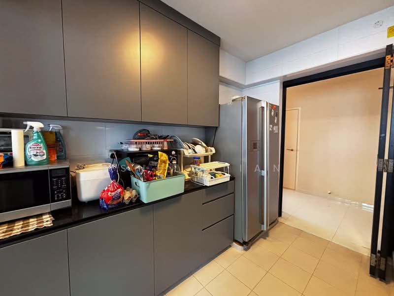 186B Fengshan GreenVille, 186B Bedok North Street 4, 3 Bedrooms, 1,001 sqft, HDB Flat For Sale, by Ashely Lian, 500237553 - Kitchen - PropertyGuru.com.sg