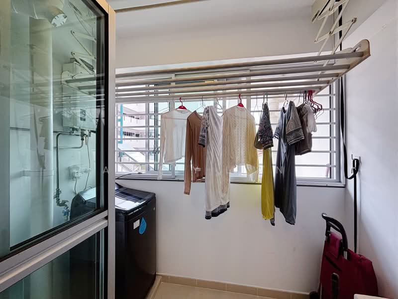 186B Fengshan GreenVille, 186B Bedok North Street 4, 3 Bedrooms, 1,001 sqft, HDB Flat For Sale, by Ashely Lian, 500237553 - Balcony - PropertyGuru.com.sg