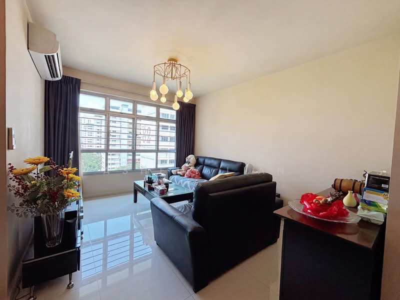 186B Fengshan GreenVille, 186B Bedok North Street 4, 3 Bedrooms, 1,001 sqft, HDB Flat For Sale, by Ashely Lian, 500237553 - Living Room - PropertyGuru.com.sg
