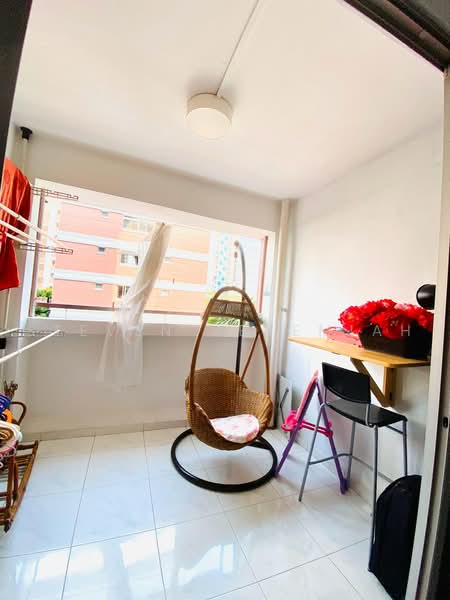 125 Kim Tian Road, 125 Kim Tian Road, Alexandra / Commonwealth, 4 Bedrooms, 1,356 sqft, HDB Flat For Sale, by Steven Jeremiah, 500237558 - Balcony - PropertyGuru.com.sg