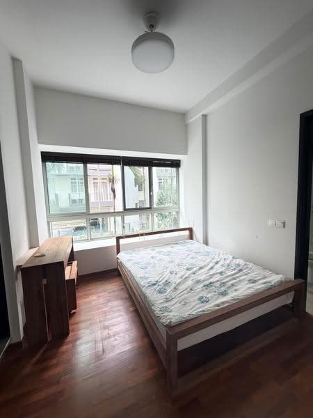 JLB Residences, Jalan Loyang Besar, Changi Airport / Changi Village, 2 Bedrooms, 861 sqft, Apartment For Rent, by Tan Hui Shan, 500237565 - Bedroom - PropertyGuru.com.sg
