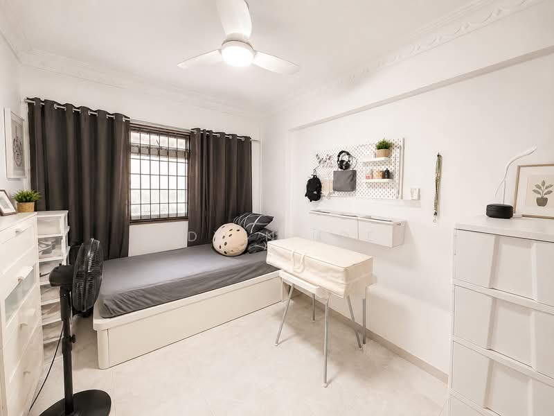 734 Jurong West Street 73, 734 Jurong West Street 73, 3 Bedrooms, 1,141 sqft, HDB Flat For Sale, by Edwin Hoe, 500237572 - Bedroom - PropertyGuru.com.sg